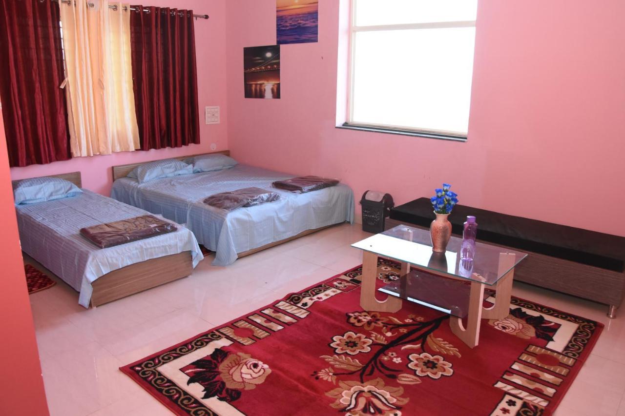 H P Homestay Dharwad Dış mekan fotoğraf